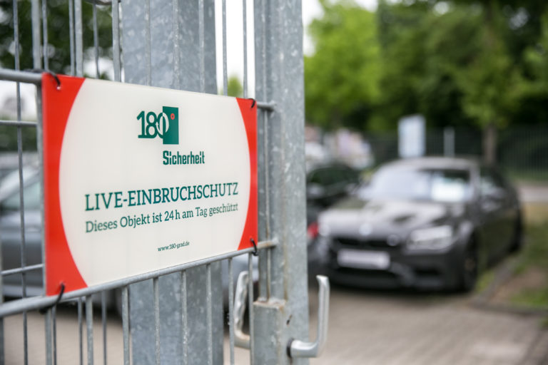 180° Sicherheit – Live-Einbruchschutz vertreibt aktiv Einbrecher