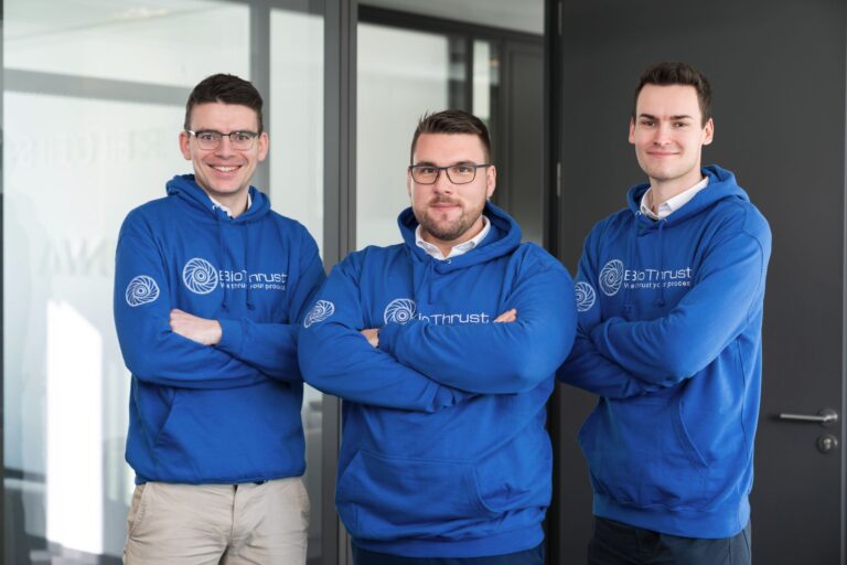 Künstliche Lunge für Bioreaktoren: RWTH Aachen Spin-Off BioThrust skaliert Stammzelltherapien